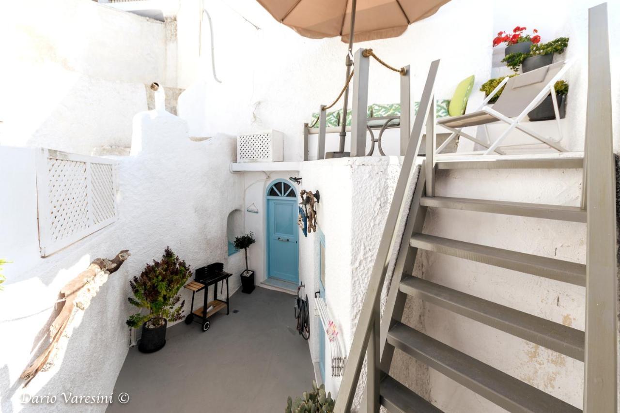 فيلا Santorinian Lava House Pýrgos المظهر الخارجي الصورة