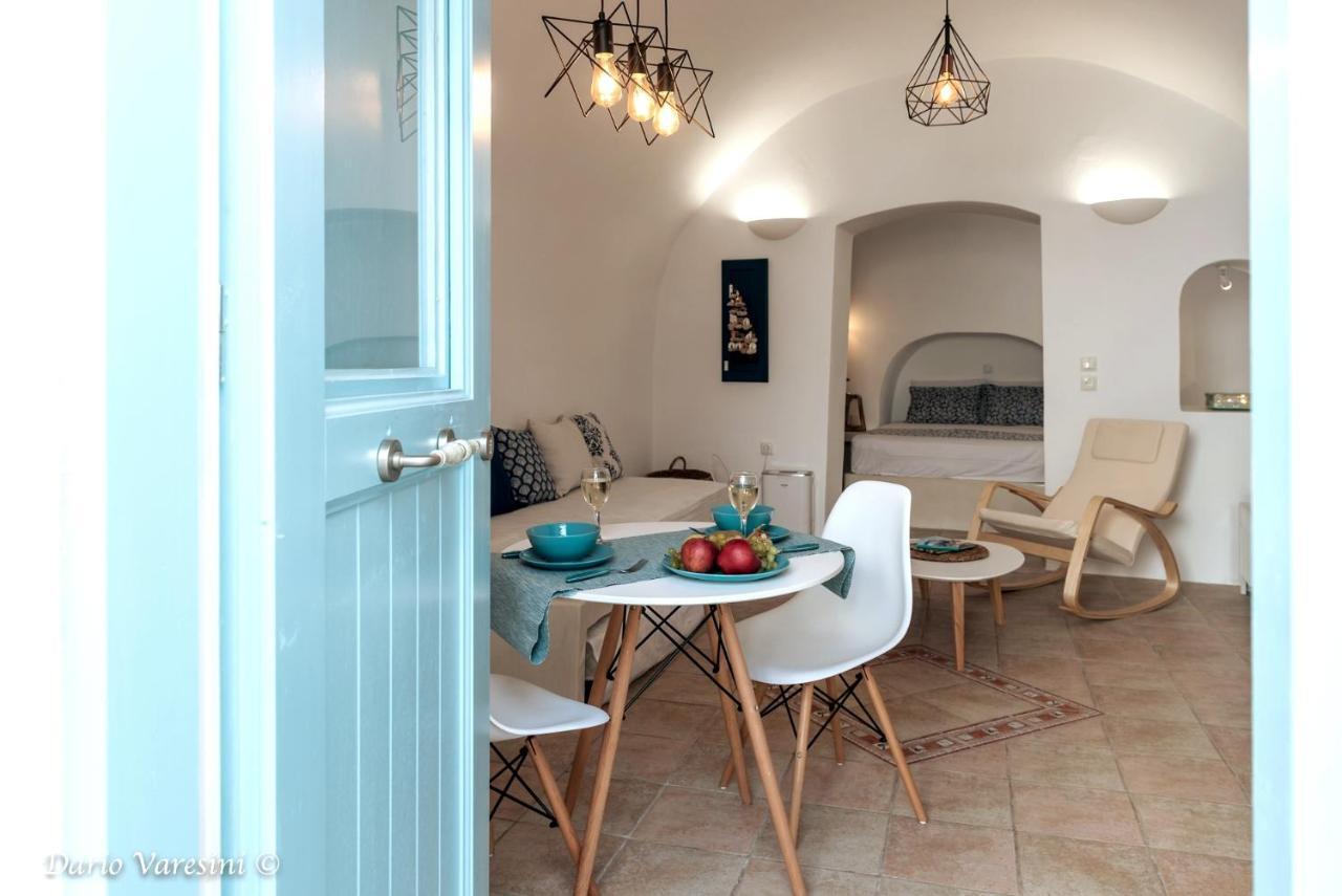 فيلا Santorinian Lava House Pýrgos المظهر الخارجي الصورة