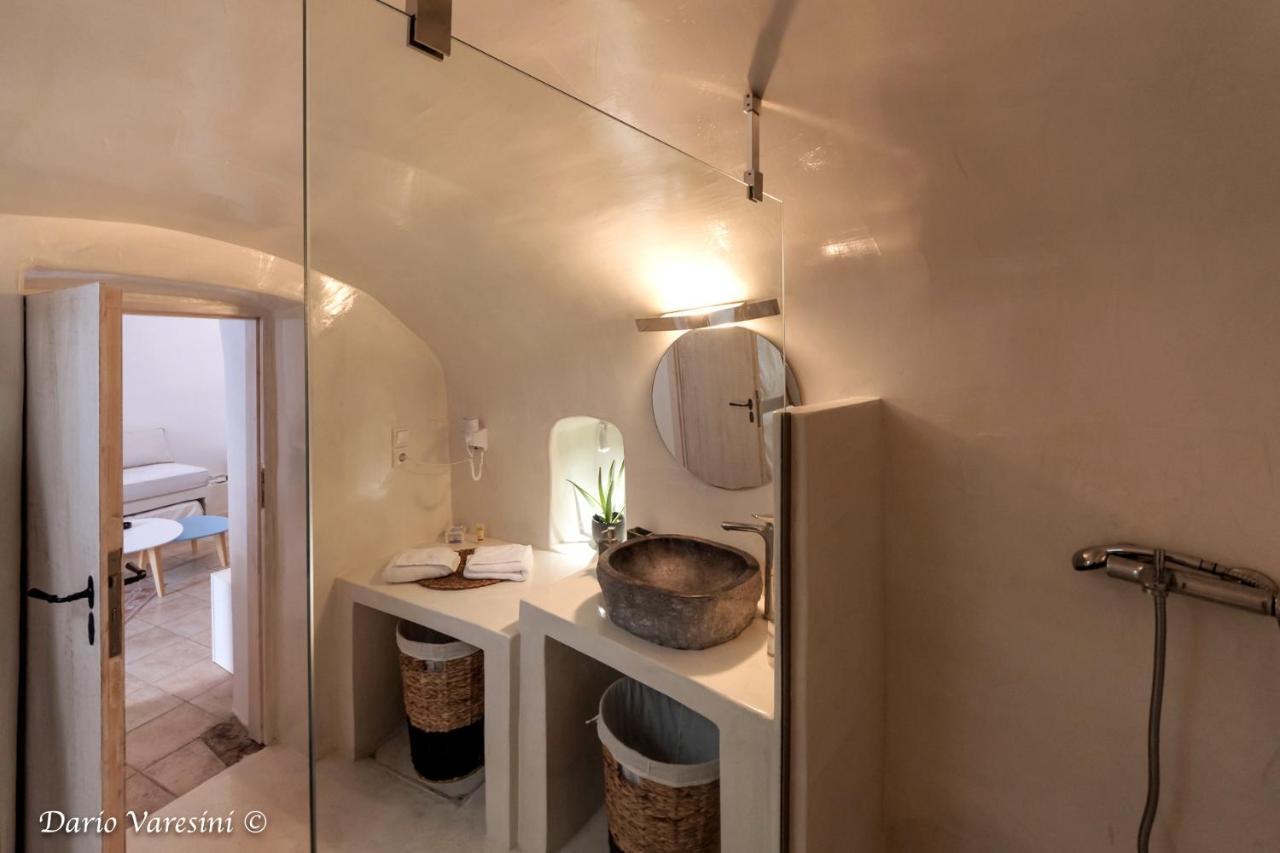 فيلا Santorinian Lava House Pýrgos المظهر الخارجي الصورة