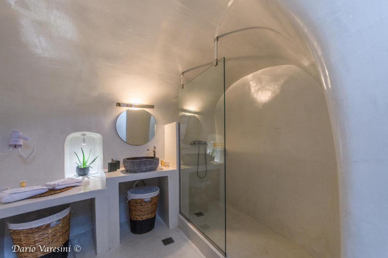 فيلا Santorinian Lava House Pýrgos المظهر الخارجي الصورة