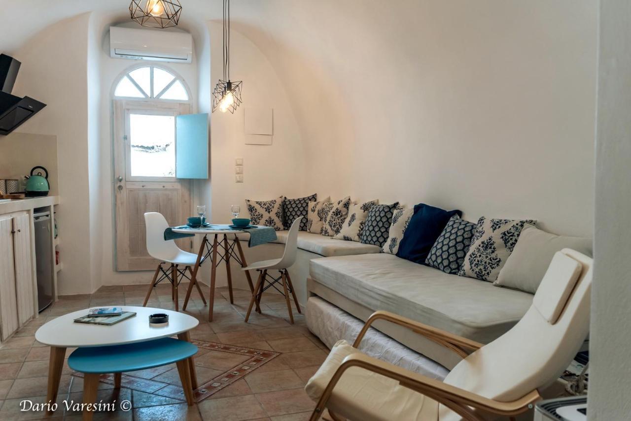 فيلا Santorinian Lava House Pýrgos المظهر الخارجي الصورة